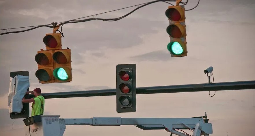 Supervise a Street Lighting Installation Traffic Signal Contractors