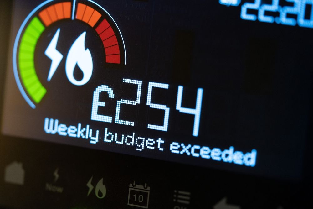What can I do about the cost of living crisis? Shutterstock 2131530483 Min