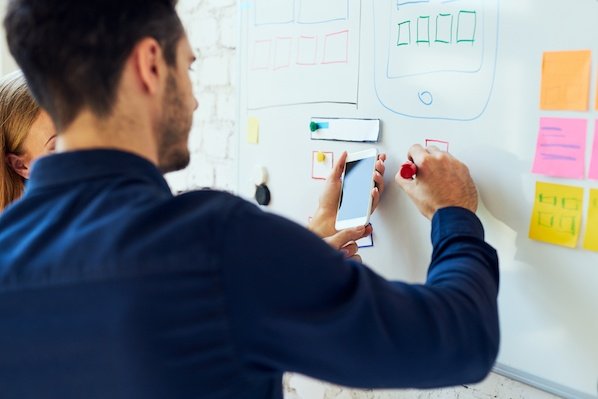UX vs. UI: What's the Difference? Ux Vs Ui Development.jpgkeepProtocol