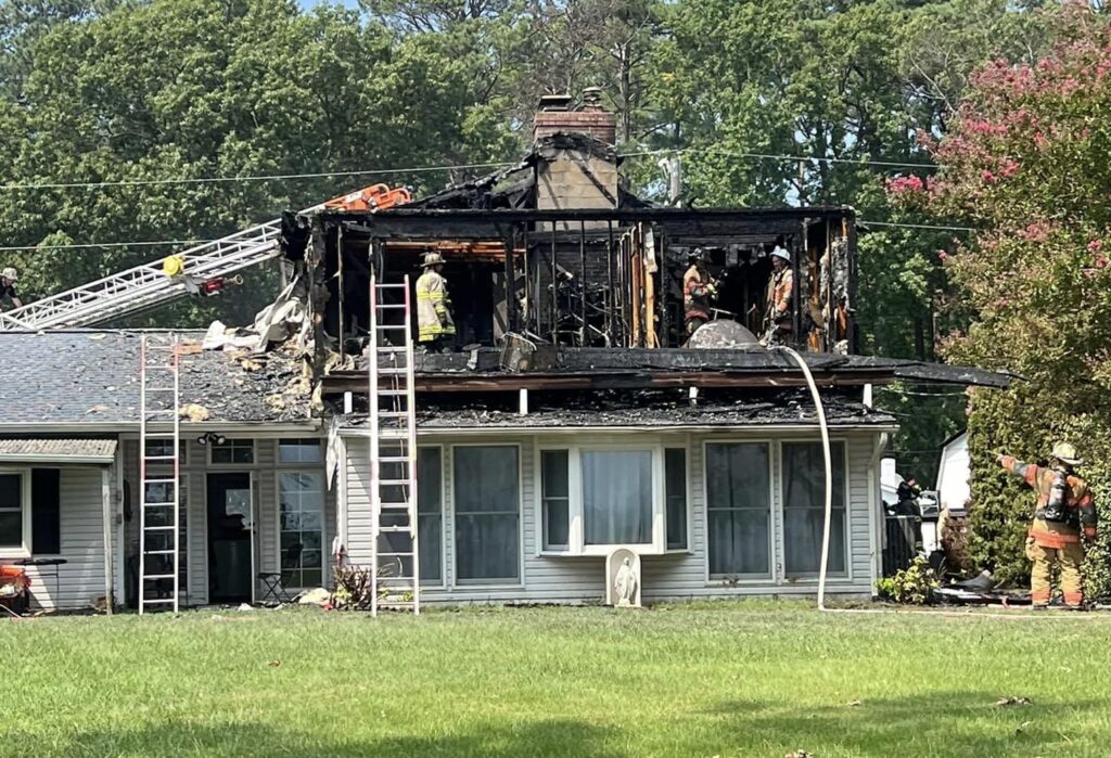 Firefighters Respond To House Fire In Coltons Point 457371419 905970774904348 1881392896040151951 N 1024x699